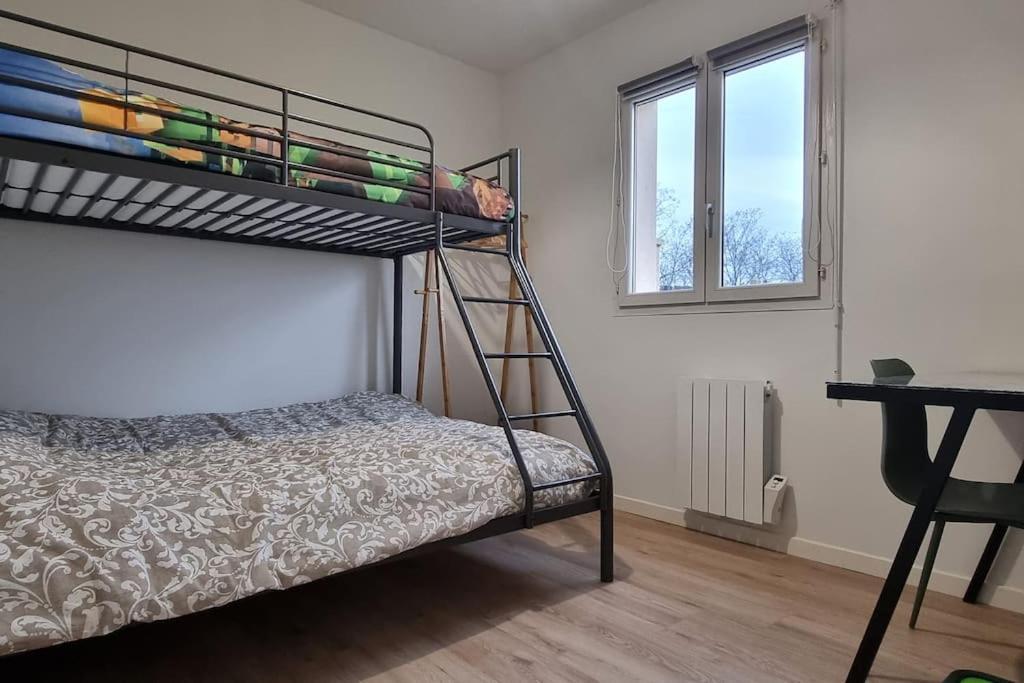 Belle Maison Climatisee Renovee Pac-Man Entre Collegues, Amis, Famille - Barbecue - Netflix - Prime - Baby Foot 50Cts Saint-Seurin-sur-l'Isle Exterior photo
